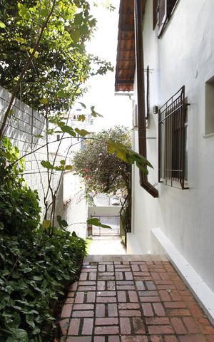Casa à venda com 250m², 4 quartos e 3 vagasÁrea externa