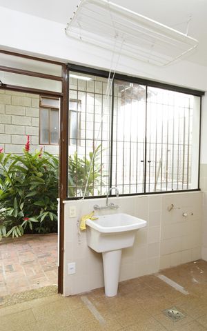 Casa à venda com 250m², 4 quartos e 3 vagasÁrea de Serviço