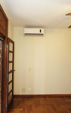 Casa à venda com 250m², 4 quartos e 3 vagasQuarto 4