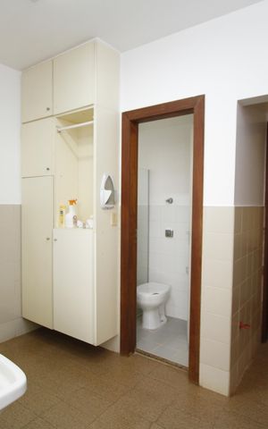 Casa à venda com 250m², 4 quartos e 3 vagasÁrea de Serviço