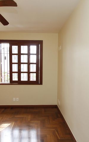 Casa à venda com 250m², 4 quartos e 3 vagasQuarto 2