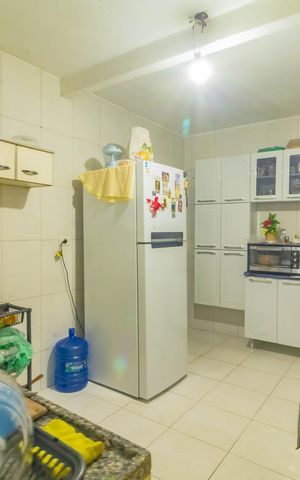 Casa à venda com 120m², 4 quartos e 1 vaga Casa à venda com 120m², 4 quartos e 1 vagaCozinha