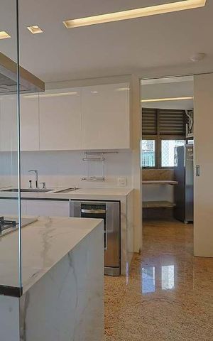 Apartamento para alugar com 245m², 3 quartos e 4 vagas Apartamento para alugar com 245m², 3 quartos e 4 vagasCozinha