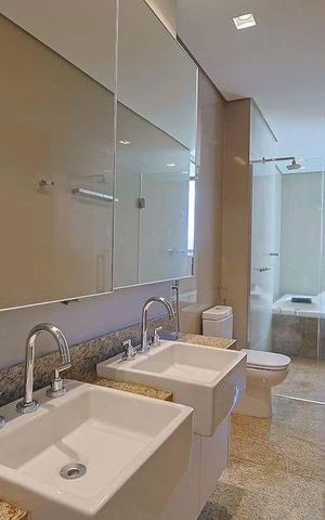 Apartamento para alugar com 245m², 3 quartos e 4 vagas Apartamento para alugar com 245m², 3 quartos e 4 vagasBanheiro da Suíte 3