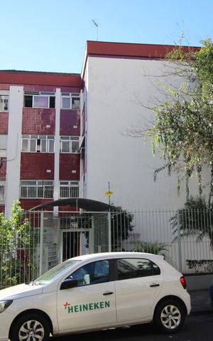 Apartamento à venda com 42m², 1 quarto e sem vagaFachada