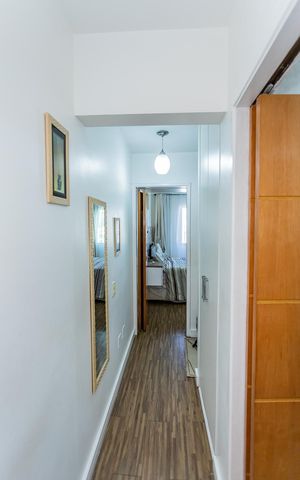 Casa à venda com 93m², 2 quartos e 1 vagaCorredor