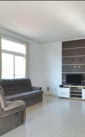 Casa para alugar com 700m², 11 quartos e 8 vagas Casa para alugar com 700m², 11 quartos e 8 vagasSala