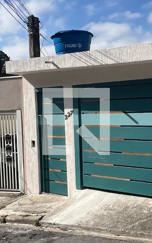 Casa à venda com 240m², 1 quarto e 1 vaga