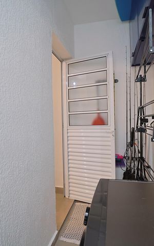 Casa de condomínio à venda com 65m², 2 quartos e 1 vagaÁrea de Serviço