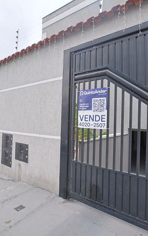 Casa de condomínio à venda com 65m², 2 quartos e 1 vagaFachada