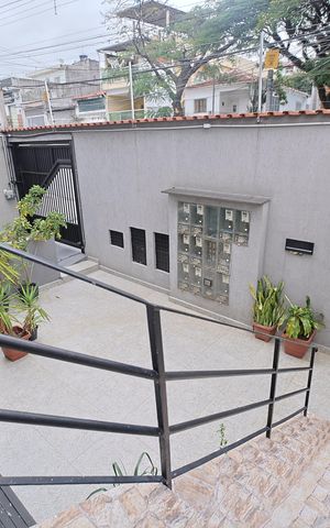 Casa de condomínio à venda com 65m², 2 quartos e 1 vagaÁrea comum