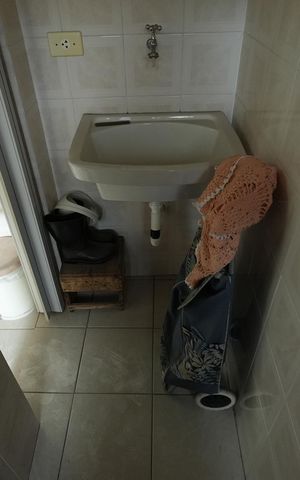 Casa à venda com 109m², 2 quartos e 2 vagasBanheiro de serviço