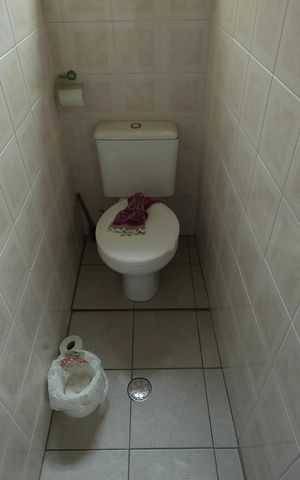 Casa à venda com 109m², 2 quartos e 2 vagasBanheiro de serviço