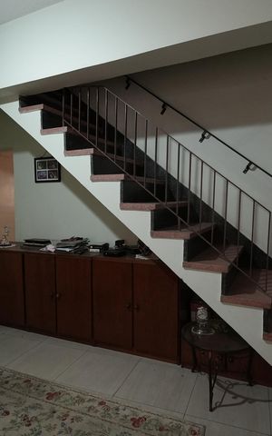 Casa à venda com 109m², 2 quartos e 2 vagasSala