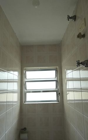 Casa à venda com 109m², 2 quartos e 2 vagasBanheiro de serviço