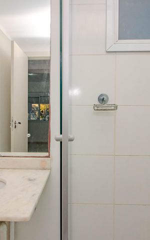 Apartamento à venda com 69m², 3 quartos e 1 vaga Apartamento à venda com 69m², 3 quartos e 1 vagaBanheiro Social