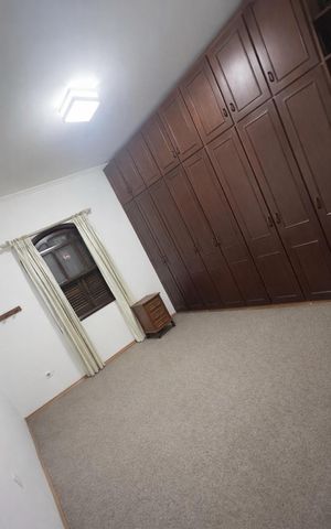 Casa de condomínio para alugar com 240m², 2 quartos e 2 vagasQuarto
