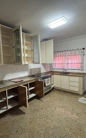 Casa para alugar com 240m², 2 quartos e 2 vagas Casa para alugar com 240m², 2 quartos e 2 vagasCozinha
