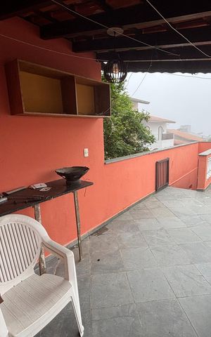 Casa para alugar com 240m², 2 quartos e 2 vagas Casa para alugar com 240m², 2 quartos e 2 vagasQuintal dos fundos