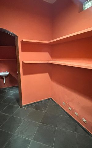 Casa para alugar com 240m², 2 quartos e 2 vagas Casa para alugar com 240m², 2 quartos e 2 vagasÁrea de Serviço