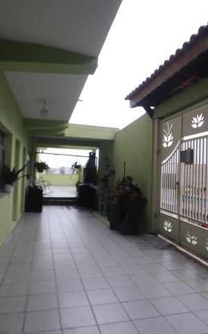Casa à venda com 225m², 2 quartos e 1 vagaQuintal