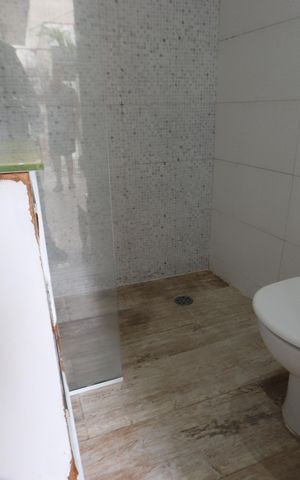 Casa à venda com 225m², 2 quartos e 1 vagaBanheiro - Casa 2