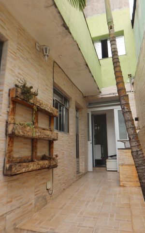 Casa à venda com 225m², 2 quartos e 1 vagaEntrada Casa 2