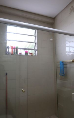 Casa à venda com 225m², 2 quartos e 1 vagaBanheiro 1 - Casa 1