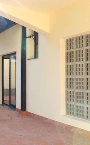 Casa à venda com 218m², 3 quartos e 2 vagasQuintal
