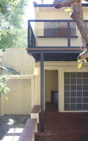 Casa à venda com 218m², 3 quartos e 2 vagasQuintal