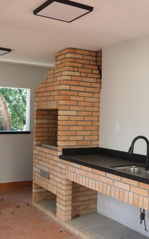 Casa à venda com 218m², 3 quartos e 2 vagasQuintal