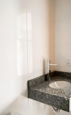 Apartamento à venda com 72m², 2 quartos e 1 vaga Apartamento à venda com 72m², 2 quartos e 1 vagaBanheiro da Suíte 1