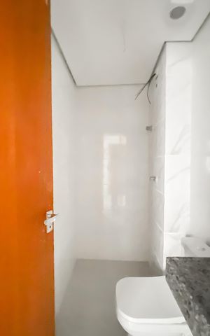 Apartamento à venda com 72m², 2 quartos e 1 vaga Apartamento à venda com 72m², 2 quartos e 1 vagaBanheiro da Suíte 1