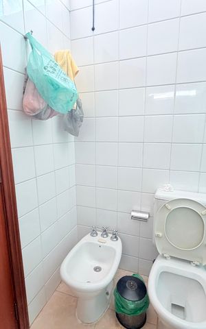 Casa para alugar com 320m², 4 quartos e 6 vagas Casa para alugar com 320m², 4 quartos e 6 vagasBanheiro