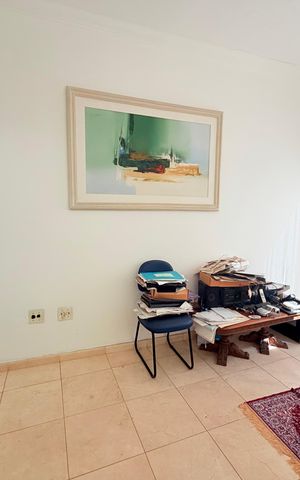 Casa para alugar com 320m², 4 quartos e 6 vagas Casa para alugar com 320m², 4 quartos e 6 vagasQuarto