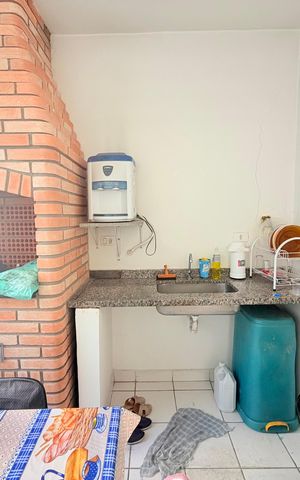 Casa para alugar com 320m², 4 quartos e 6 vagas Casa para alugar com 320m², 4 quartos e 6 vagasCozinha