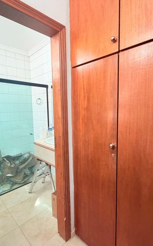 Casa para alugar com 320m², 4 quartos e 6 vagas Casa para alugar com 320m², 4 quartos e 6 vagasBanheiro