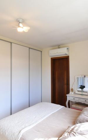 Casa para alugar com 220m², 4 quartos e 2 vagasSuíte 3