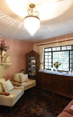 Casa para alugar com 220m², 4 quartos e 2 vagasSala