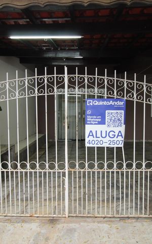 Casa para alugar com 12m², 2 quartos e 3 vagasPlaquinha