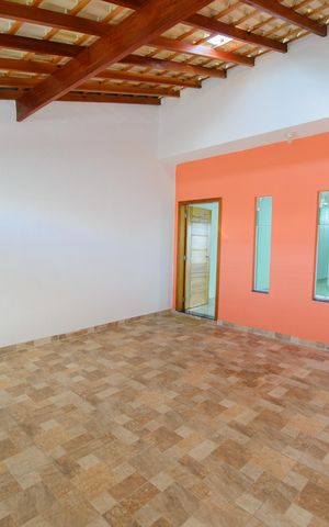 Casa para alugar com 100m², 2 quartos e 2 vagas Casa para alugar com 100m², 2 quartos e 2 vagasGaragem