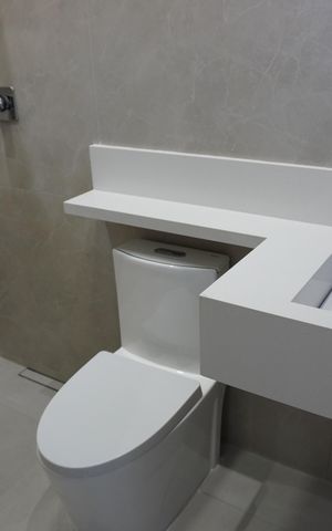 Casa de condomínio para alugar com 300m², 4 quartos e 4 vagasBanheiro do quarto 