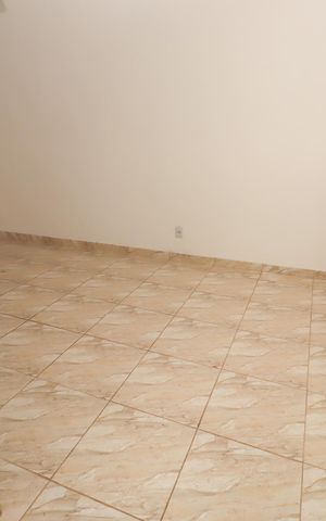 Casa para alugar com 60m², 1 quarto e sem vaga