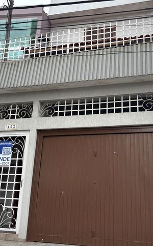 Casa à venda com 308m², 3 quartos e 3 vagas Casa à venda com 308m², 3 quartos e 3 vagasFachada