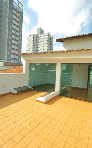 Casa à venda com 308m², 3 quartos e 3 vagasCobertura/ Solarium