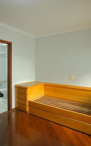 Casa à venda com 308m², 3 quartos e 3 vagas Suíte 3 