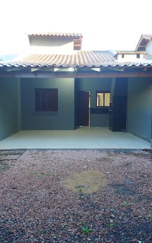 Casa para alugar com 100m², 2 quartos e 1 vagaQuintal