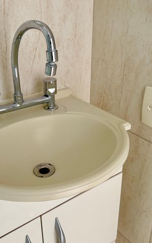 Apartamento para alugar com 56m², 3 quartos e 1 vaga Apartamento para alugar com 56m², 3 quartos e 1 vagaBanheiro da Suíte 1