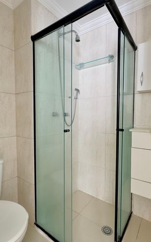 Apartamento para alugar com 56m², 3 quartos e 1 vaga Apartamento para alugar com 56m², 3 quartos e 1 vagaBanheiro da Suíte 1