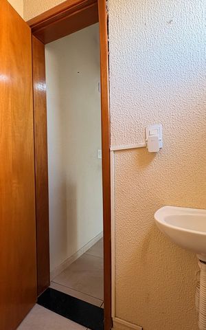Apartamento à venda com 100m², 2 quartos e 1 vaga Apartamento à venda com 100m², 2 quartos e 1 vagaLavabo